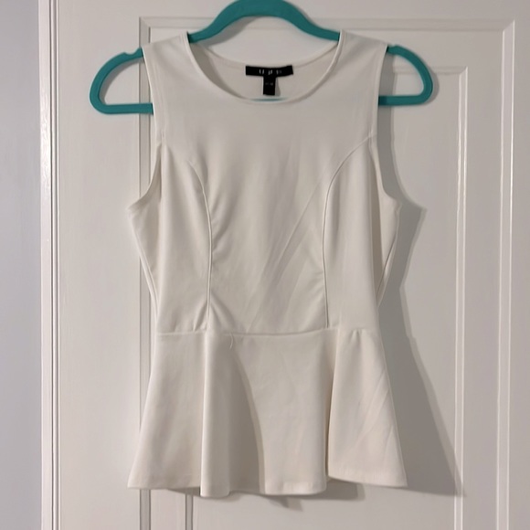 White peplum tank - Picture 1 of 4